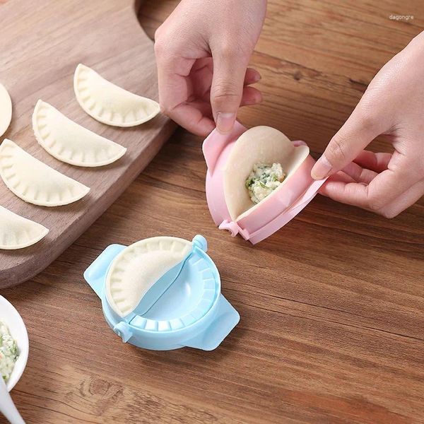 Pişirme Araçları 1 PC DIY Dumplings Maker Araç Kamburluk Makinesi Ekipmanı El Kalıp Yapımı İstiridye Meyve Pies Mutfak Aksesuarları