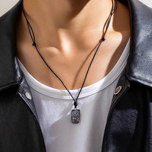Anhänger Halsketten Salircon Koreanische Casual Leder Wachs Faden Seil Kette Einstellbare Choker Kreative Design Metall Block Halskette Männer Schmuck