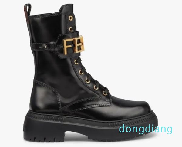 Nova Graphy Martin Boots Preto tecido de couro frisado de aba aberta com acessórios de metal dourado ilhós zíper elegante caixa de cinto de tamanho avant-garde