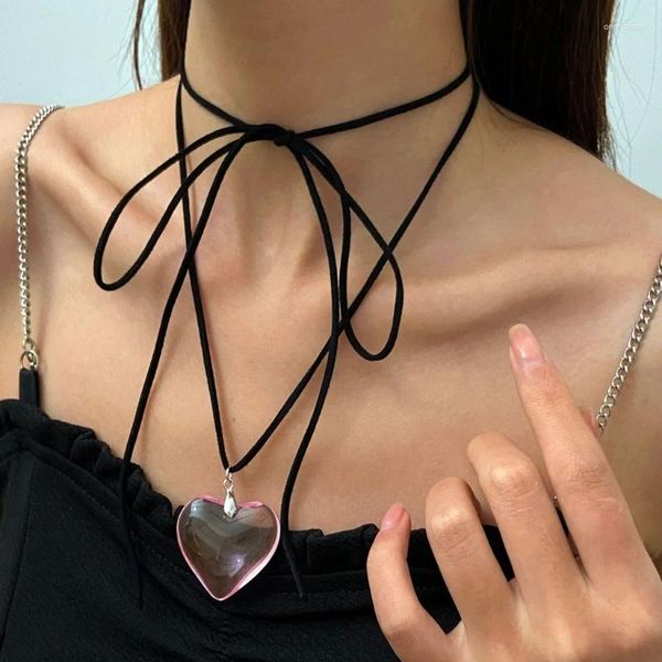 Halsketten mit Anhänger Stilvolle Halskette mit Band zum Binden, rosa/transparenter Herz-Halsband für Damen