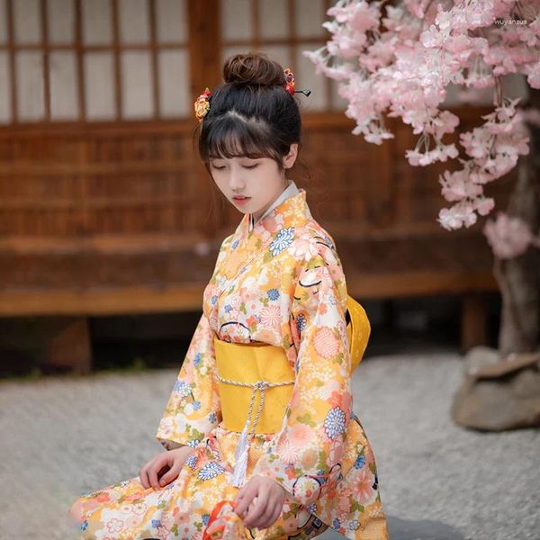 Ethnische Kleidung Damen Cosplay Wear Japan Traditioneller Sommer Yukata Gelbe Farbe Fächer Schöne Drucke Kimono Po S