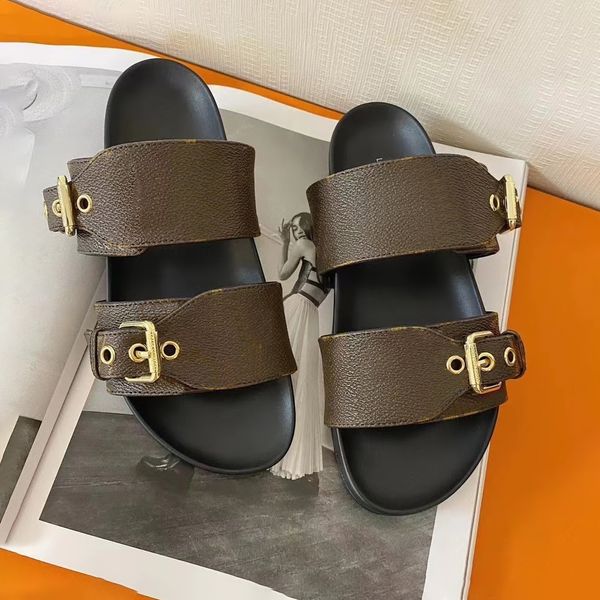 Klasik yeni terlik katırları plaj slayt gündelik boyut 35-46 bom dia sandal orijinal deri lüks tasarımcı ayakkabı erkek kadınlar sanal kahverengi çiçek yaz seyahat düz kaydırıcılar