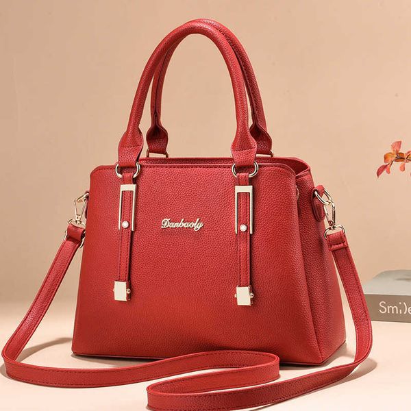 Versão coreana da moda da bolsa crossbody feminina versátil de um ombro, bolsa de outono e inverno, bolsa grande e personalizada, nova tendência feminina 2023 231030