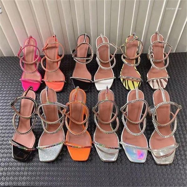 Sandalet amina rhinestone horseshoe topuk kadınlar gerçek deri yüksek terlik kristal parlayan pembe elmas ayakkabılar