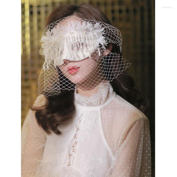 Fermagli per capelli Maschera da sposa Maglia di pizzo bianco Perla Nappa Piuma Gioielli sexy per donna Accessori eleganti Festa di compleanno in maschera