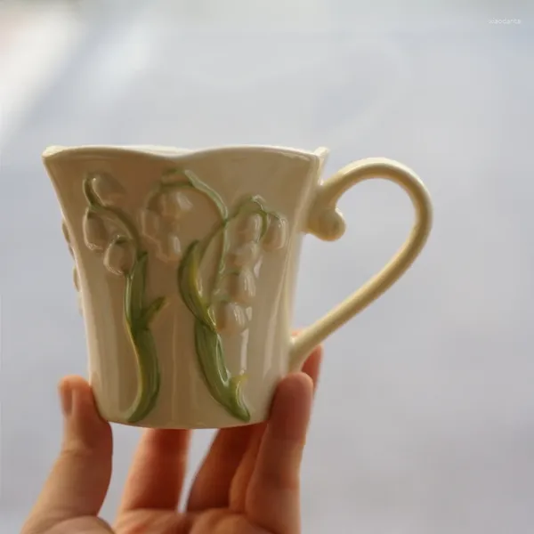 Tazze Tazze in ceramica intagliate retrò Fiore dipinto a mano Caffè antico Regalo da tè