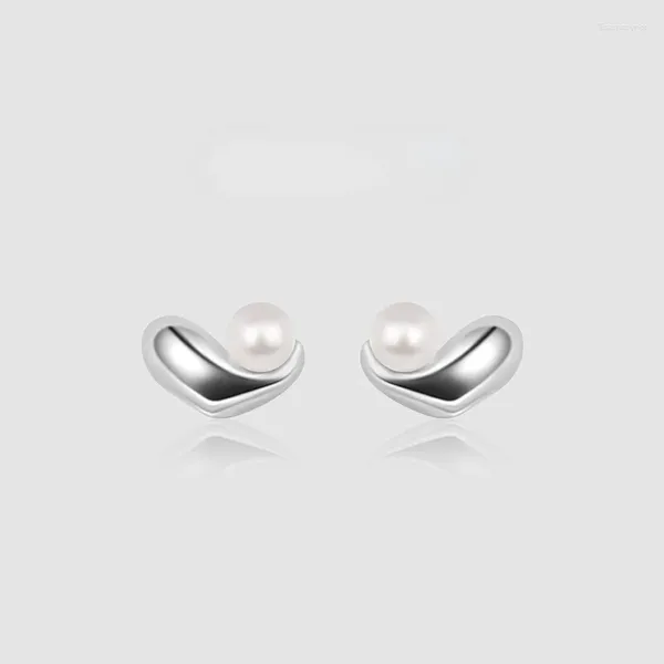 Orecchini a lobo 2023 Simpatici borchie di perle vintage per le donne Ragazza Eardrop Minimalista Piccolo cuore a forma di gioielli di moda da sposa