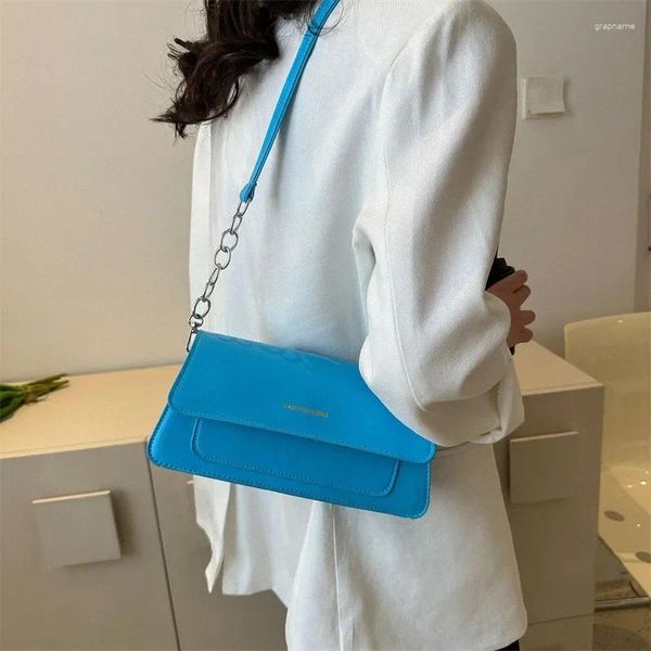 Abendtaschen Hochwertige kleine Tasche für Frauen im Sommer 2023 Mode Nische geprägte Umhängetasche tragbares Festland China