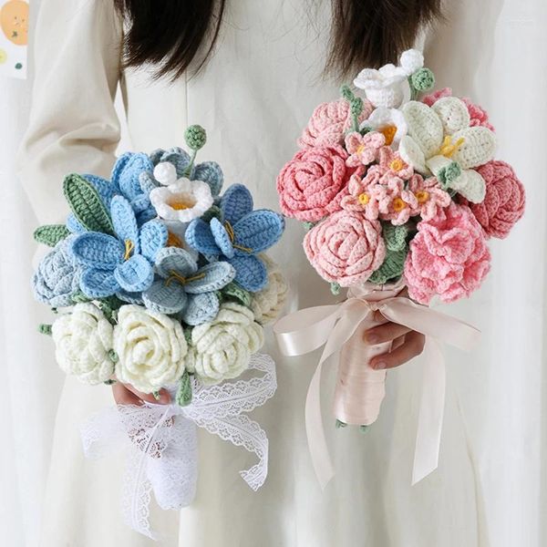 Fiori decorativi fatti a mano fai da te in lana lavorata a maglia rose tulipani compleanno bouquet da sposa fiore eterno regalo creativo per la fidanzata desktop