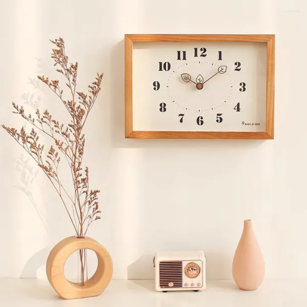 Relógios de parede Madeira Sala de estar Relógio Peças Quartz Decoração de Casa Clássico Número de Mão Moda Antiga Cozinha Horloge Decor