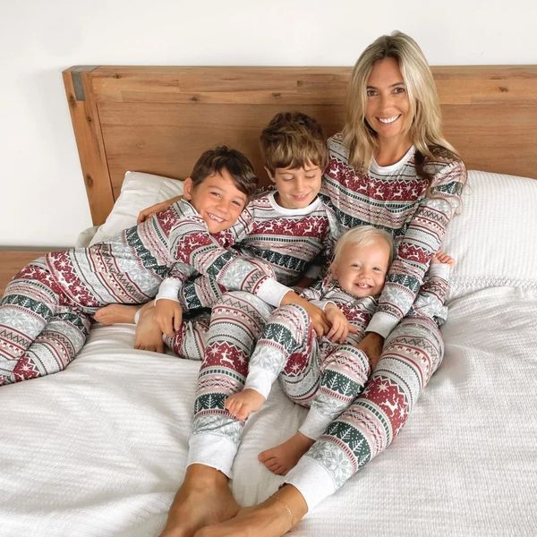 Passende Familien-Outfits 2023 Weihnachtspyjamas Mutter Tochter Vater Sohn Lässiges Pyjama-Set Jahreskleidung Weihnachtsgeschenk-Look 231030