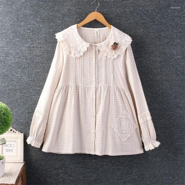 Blusas femininas roupas de outono japonês pequeno fresco laço boneca colarinho algodão linho xadrez camisa manga longa solta topo