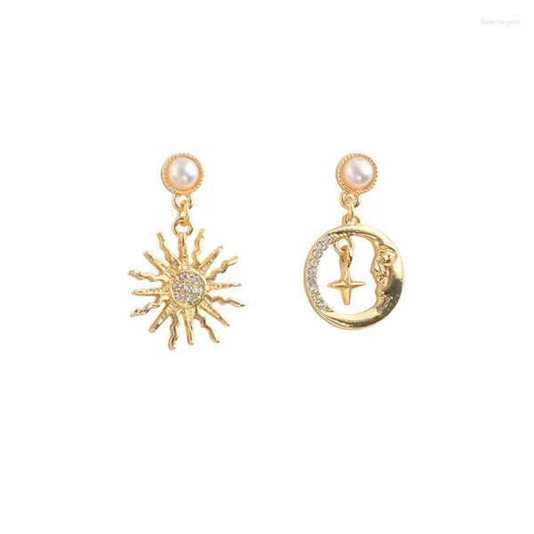 Orecchini pendenti Perla asimmetrica Femmina Ago d'argento Sole egiziano Totem Stella Luna Accessorio di moda
