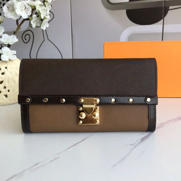 Alta qualidade feminina designer carteira de metal rebite saco embreagem bolsa moeda titular do cartão couro casual ferrolho carteiras com caixa