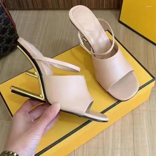 Sandallar lüks ABD tasarımcı ayakkabılar terlik yaz markası desinger pu deri kadın sandal slaytlar açık kadın parmak flopları