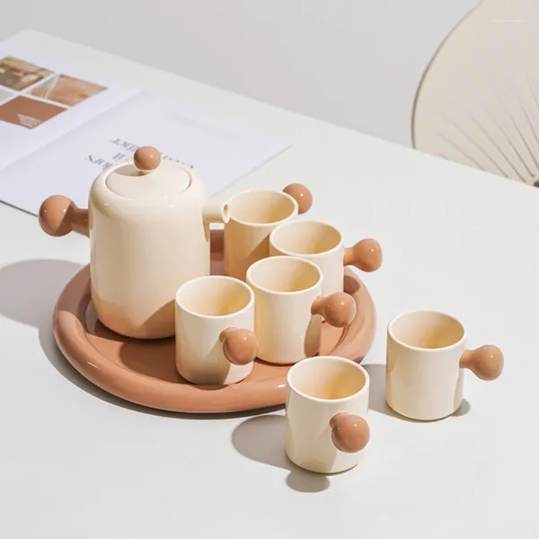 Set di stoviglie per il tè Bollitore di raffreddamento Set moderno e semplice per la casa Tazza da tè in ceramica fredda resistente alle alte temperature di grande capacità