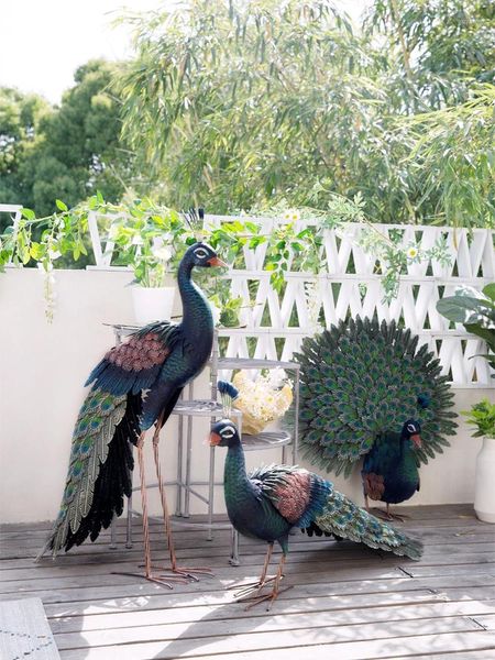 Decorazioni da giardino Decorazione moderna Statua di pavone Decorazioni per la casa Accessori per sculture di uccelli in metallo Figurina di animali di grande simulazione