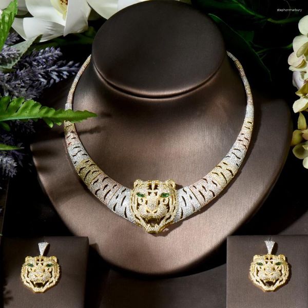 Halskette Ohrringe Set Mode Neueste Design 2 stücke Große Ohrring Gold Farbe Nigeria Hochzeit Dubai Schmuck Zubehör N-1772