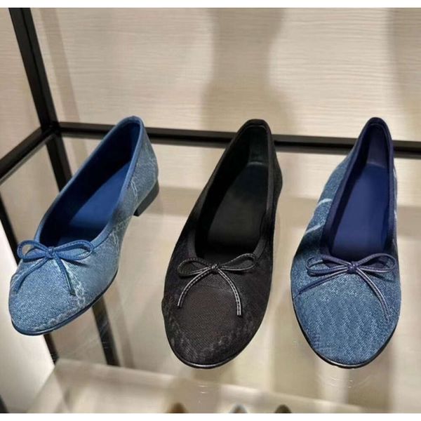 24FW Tasarımcı Desenleri Zincir Bale Ayakkabı Koyun derisi Yay Düz Elbise Ayakkabı Slingbacks Sandal Partisi Ofis Pompaları Deri Dipler Büyük Boyut 35-42 Kutu No488