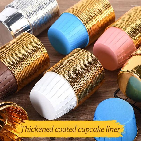 Moldes de cozimento 50 pcs muffin cupcake decorações de festa de casamento folha de ouro rolou copos de papel assar acessórios de cozinha resistentes ao calor