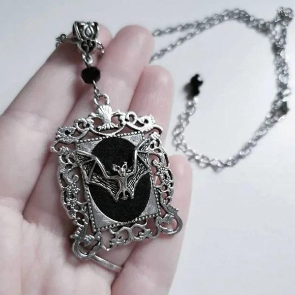 Anhänger Halsketten Goth Bat Cameo Vampir Halskette Weihnachtsgeschenk für Frauen Mann Freunde Hexe Kristall Schmuck Mode