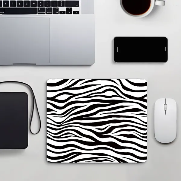 Pano de mesa bonito vaca girafa animal padrão mouse pad designs personalizados antiderrapante borracha mousepad acessórios de escritório decoração de mesa para portátil