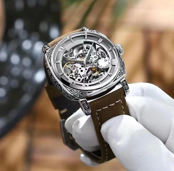 Наручные часы из титанового сплава с металлической гравировкой, винтажные механические часы в стиле панк с автоматической люминесценцией и водонепроницаемостью
