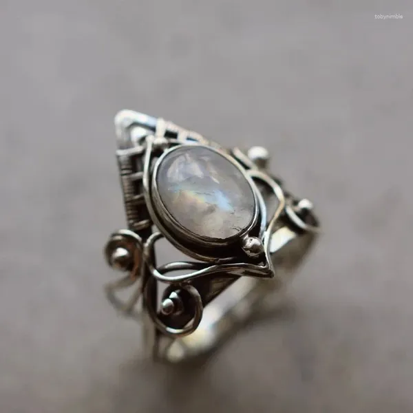 Anéis de cluster vintage sintético moonstone para mulheres boho tribal antigo prata cor quadrado branco pedra casamento banda aniversário anel