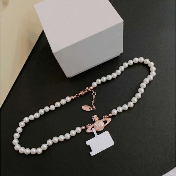 Colares Pingente Moda Marca Designer Carta Viviene Chokers Luxo Mulheres Jóias Metal Pearl Colar Cjeweler Westwood para Mulher Corrente Movimento Corrente 11