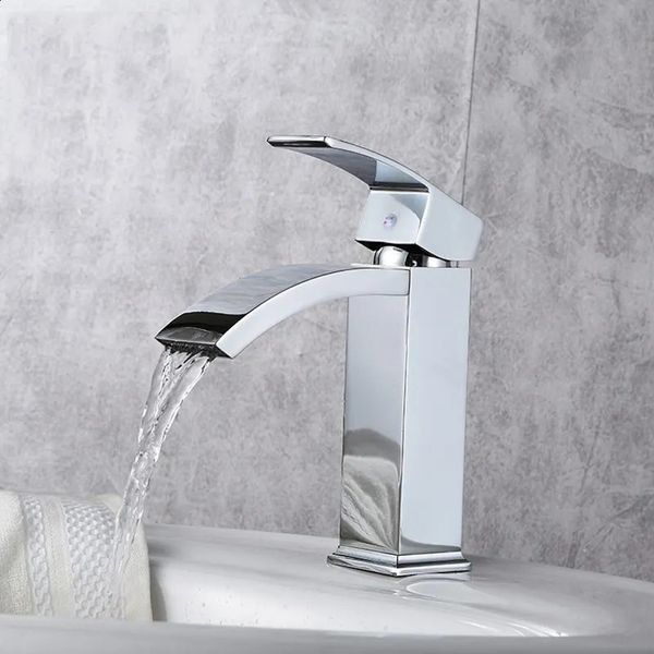 Rubinetti da cucina aan Rubinetto per lavabo nero opaco Rubinetto per acqua Bagno Miscelatore per lavello monocomando in ottone bianco massiccio freddo 231030