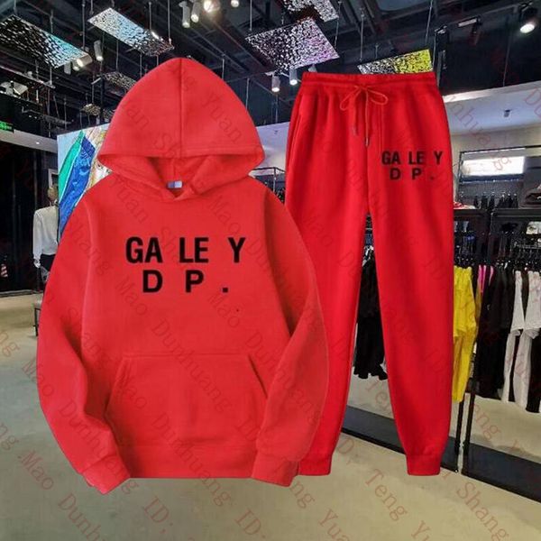 Tasarımcı Kadın Trailtsits Pembe İki Parçası Set Sweetsuit Kadın Hoodies ve Pantolon Logo Baskı Pullover Sweatshirt bayanlar Gevşek Jumperlar Kadın Jogging Suit Sets