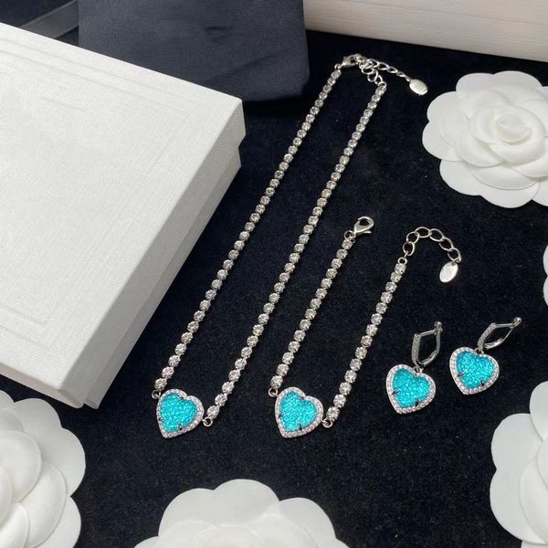 Aşk Takı Setleri Bilezik Küpe Kolye Dinh Van Brandjewelry8 Tasarımcı Takı Lüks Pulsera Cjeweler Kalp Dört Renk Nişan Yıldönümü Hediyesi