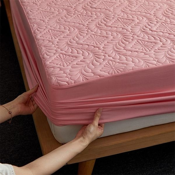 Conjuntos de sábanas Bonenjoy Sábana ajustable acolchada impermeable con protector de colchón tamaño king elástico Funda de cama sólida Funda de almohada Necesita pedido 220901