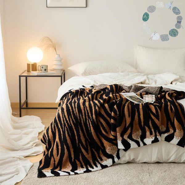 Cobertores Tigre Stripes Sofá cobertor escritório malha de malha Thread Bedside Bedsted Winter Warm Home Têxtil Fleece Bobetes130x160cm