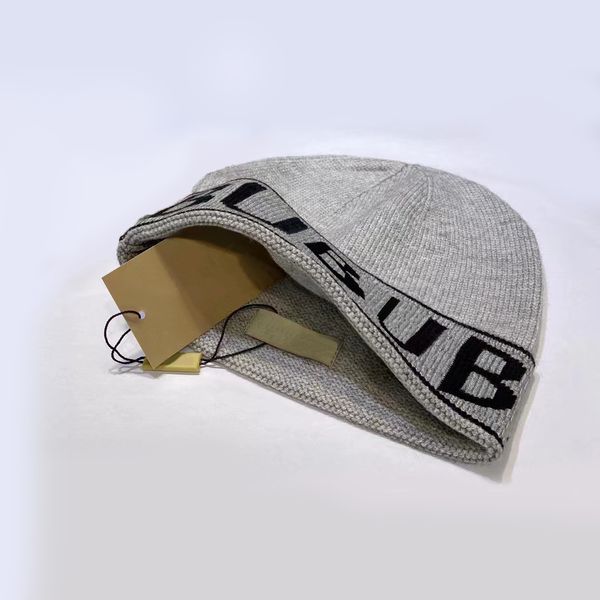 Moda Uomo Donna Berretti Lettera Designer Cappello Cappello teschio lavorato a maglia di alta qualità Cappelli invernali Beanie