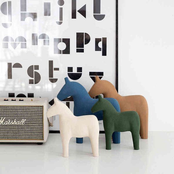 Oggetti decorativi Statuine Nordico in legno Cavallo Ornamenti per la cameretta dei bambini Morandi Accessori per la decorazione della casa Tavolo da ufficio in legno Lavori artigianali in miniatura Decorazioni per la cameretta dei bambini