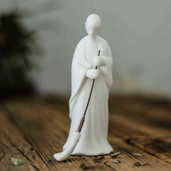 Oggetti decorativi Figurine Pure White Zen Ceramica cinese Figura Sweeping Monk Whiteware Porcellana Accessori per la decorazione della casa per il regalo del soggiorno T220902