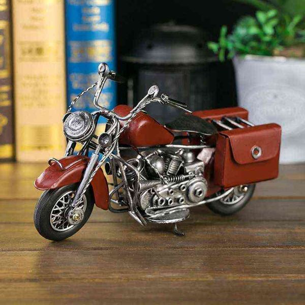 Oggetti decorativi Figurine Antico Vecchio metallo Motocicletta Ornamenti europei Mobili per soggiorno Decorazioni per armadietto del vino Artigianato creativo T220902