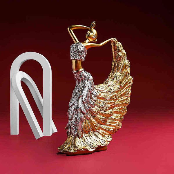 Objetos decorativos Figuras Jieme European Creative Iical Peacock Dancer Resina Ornamentos Mudança para novos ornamentos de artesanato para armários de vinhos de TV TV T220902