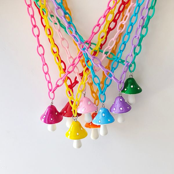 Симпатичное красочное грибное подвесное ожерелье для женщин пластиковая цепь кокера Ожерелье Оптовые ювелирные аксессуары