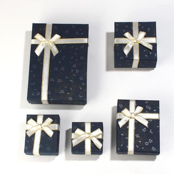 Geschenkpapier DoreenBeads Papierschmuck Armbänder Halskette Ohrringe Boxen Weiß Dunkelblau Schleifenmuster Weihnachtsgeschenke Verpackung 2 Stück