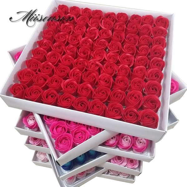 Faux floralgrüne 81pcs/Los Rosenbad Körper Blumenblumenblätter Duft Rosenblume Essentielles Hochzeit Valentinstag Geschenk Halten Blumen 220906