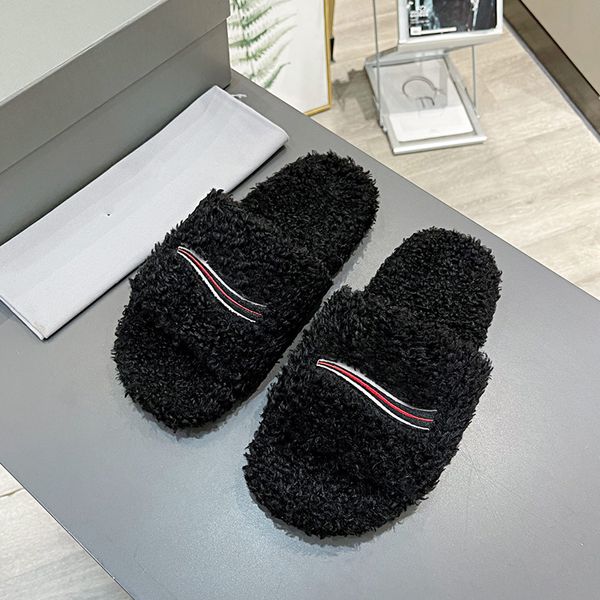 Chinelos de designer de inverno Moda Letter Fur Sliders Chinelo felpudo Chinelo de pelúcia quente de lã Sola de borracha Sapatos internos para casa Preto Rosa Branco