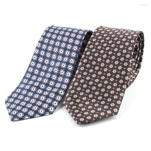 Laços estreitos para homens 7,5 cm de poliestertie cravat decote de galhetas de inverno festas de inverno estampo de pescoço de pescoço de pescoço