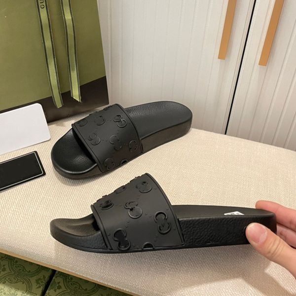 2023 Luxus Slides Strand Sandalen Flache Slipper Trendy Slide Herren Matelasse Schuhe Mode Hausschuhe Leder Streifen Mit Box Männer Frauen