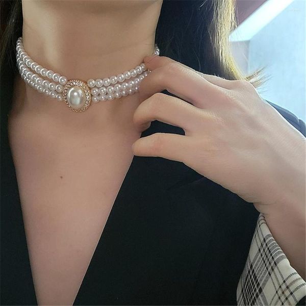 Girocollo Elegante collana di perle vintage Tre strati di diamanti da donna Catena clavicola Festa di nozze Gioielli di moda Accessori regalo