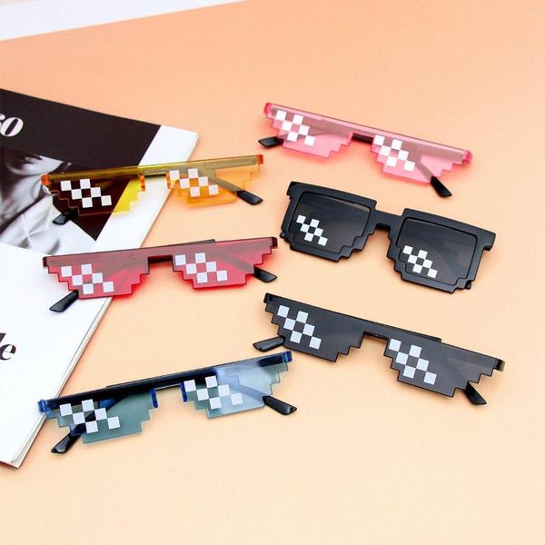 Decorazione per feste Thug Life Mosaico Occhiali da sole Occhiali da sole Reunion Forniture Uomo Donna Adulto Bambini Pixel Trendy Cool Funny Vintage Shades Eyewear