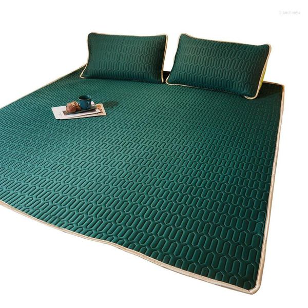 Coperte Thailandia Lattice Set di tre pezzi di materassino estivo Seta di ghiaccio Letto da 1,8 m Può essere lavato Coperta per materasso di raffreddamento in tessuto piegato