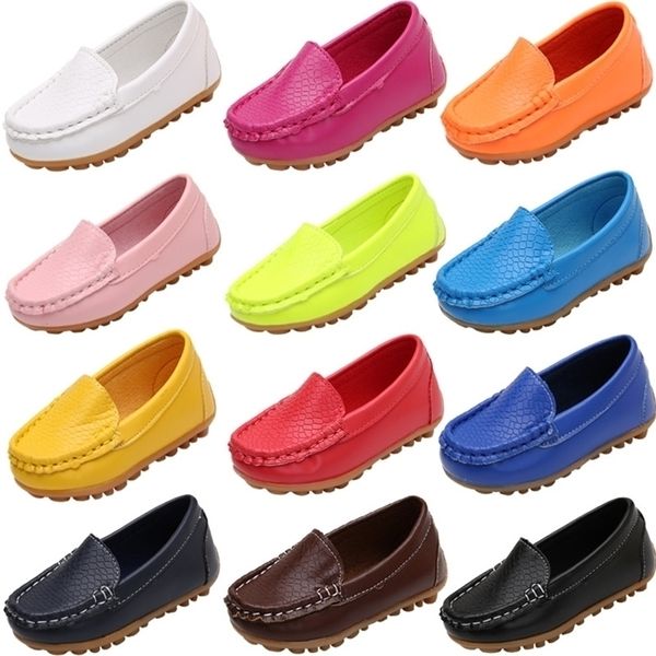 Tênis de moda de moda para crianças casuais confortáveis ​​couro pu de sapatos meninos meninos garotos doces 10 cores mocassins mocassins All Size 220909
