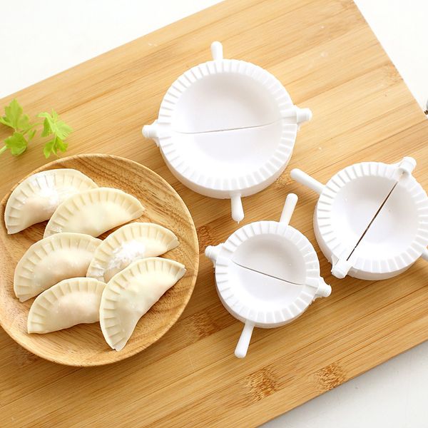 3 pz FAI DA TE Gnocchi Maker Strumento di Plastica Jiaozi Stampo 3 Dimensioni Gnocco Stampo Clip di Cottura Stampi Pasticceria Attrezzo Della Cucina Accessori TH0272